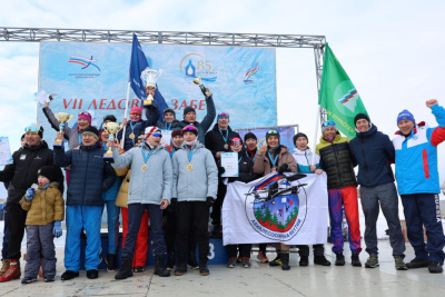 Олимпийские чемпионы наградили победителей лыжных гонок на Кубок Федерации профсоюзов / ЯСИА   