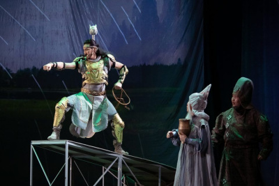 В Москве состоялась премьера спектакля по мотивам Олонхо «Хардааччы Бэргэн» / ЯСИА Москва Город Москва Москва