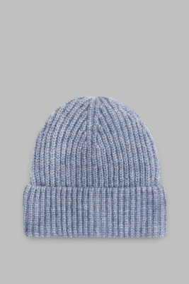 Вязаная шапка