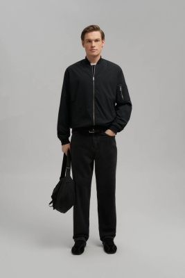 Куртка-бомбер на молнии