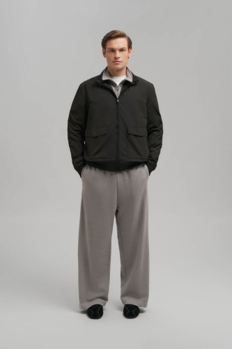 Ветровка-бомбер со съемным капюшоном