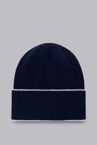 Шерстяная шапка с отделкой