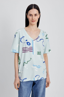 Футболка с абстрактным принтом