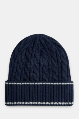 Вязаная шапка