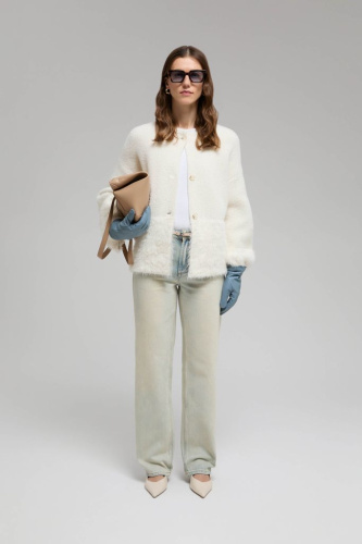 Свобдные джинсы с высокой посадкой