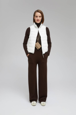 Пуховый жилет с натуральным пухом