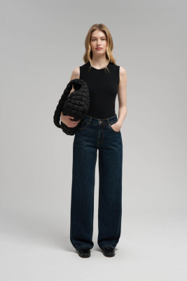 Джинсы прямого кроя