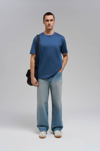 Футболка из хлопка прямого кроя