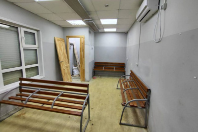 Школьница сломала двери в теплых остановках Якутска UPD / ЯСИА Якутск Якутск Республика Саха (Якутия)