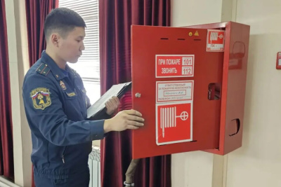 В Усть-Янском районе провели мероприятия по подготовке к пожароопасному сезону / ЯСИА   