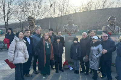 Бюст Героя России Дмитрия Егорова установили на Аллее Героев / ЯСИА   