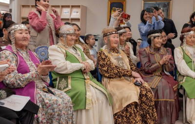 «Живая нить традиций древних»: яркое событие прошло в библиотеке Мирного /    