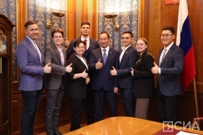 Глава Якутии встретился с курсантами программы подготовки кадров «Муравьев-Амурский 2030» / ЯСИА   