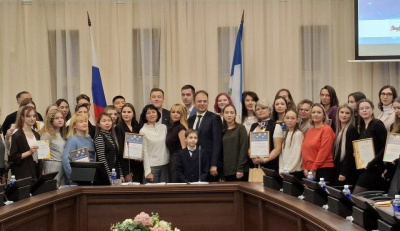 В Иркутске наградили журналистов-победителей экологического конкурса «Минута для будущего. СМИ» / ЯСИА   