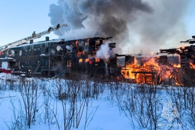 Два человека погибли при пожаре в жилом доме в Мирнинском районе / ЯСИА   