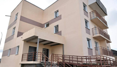 В Среднеколымском районе Якутии расселили 10 тысяч квадратов аварийного жилья за пять лет / ЯСИА   