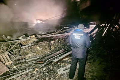 Названа предварительная причина пожара с двумя погибшими в Мирнинском районе / ЯСИА   