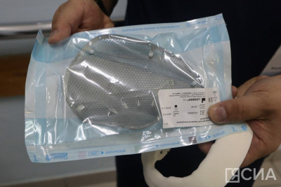 Врачи Республиканской больницы № 2 с начала года проводят краниопластику черепа титановой пластиной / Мария Горохова   