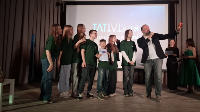 Секретарь СЖР Роман Серебряный провёл мастер-класс на форуме «Волга Юнпресс» в Тольятти /    