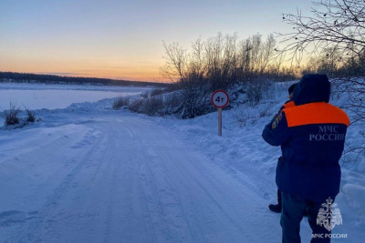 В Сунтарском районе через реку Вилюй заработала ледовая переправа между селами Илимнир и Хадан / ЯСИА   