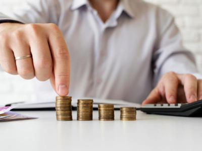 Разъяснены особенности заполнения уведомления об исчисленных суммах в декабре /    