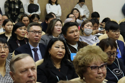 В Якутске открылся форум молодых исследователей «Шаг в будущую профессию» / ЯСИА Якутск Якутск Республика Саха (Якутия)