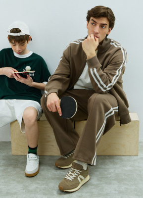 Бомбер на молнии с контрастными деталями, Бежевый