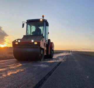 Поселок Светлый: проведены ремонтные работы на дорогах /    