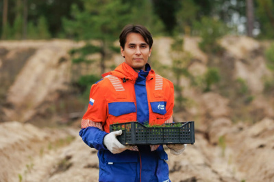 Нефтяники высадили в лесах Якутии сотни тысяч сеянцев хвойных деревьев / ЯСИА   