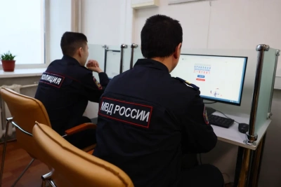 Студенты полицейского колледжа Якутии написали правовой диктант / ЯСИА   