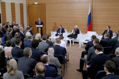 Более 130 законодательных инициатив по поддержке бойцов СВО приняли в осеннюю сессию / ЯСИА   