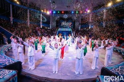 10 лучших школьников по итогам 2024 года наградили на Елке главы Якутии / Нарыйа Пахомова Якутск Якутск Республика Саха (Якутия)