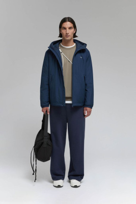 Утепленная куртка с капюшоном