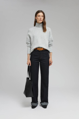 Свитер с шерстью