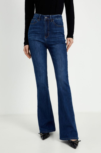 Расклешенные джинсы с высокой посадкой