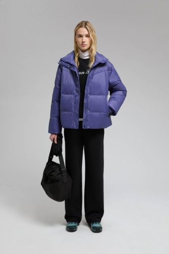 Пуховик со съемным капюшоном