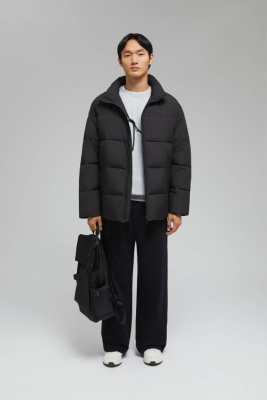 Утепленная куртка с воротником-стойкой