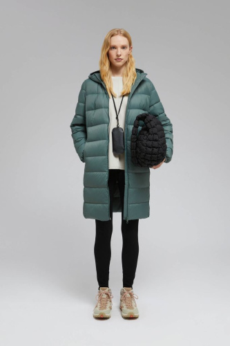 Стеганый пуховик с натуральным пухом