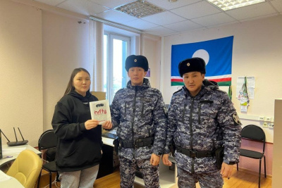 Росгвардейцы в районах Якутии участвуют в благотворительной акции «Елка добра» / ЯСИА   