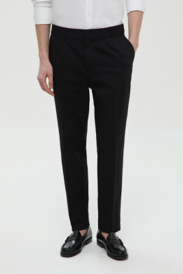 Брюки зауженного кроя