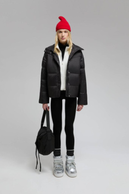 Пуховик со съемным капюшоном