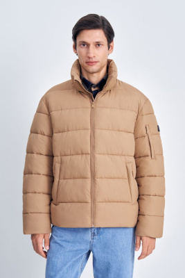 Утепленная стеганая куртка со съемным капюшоном