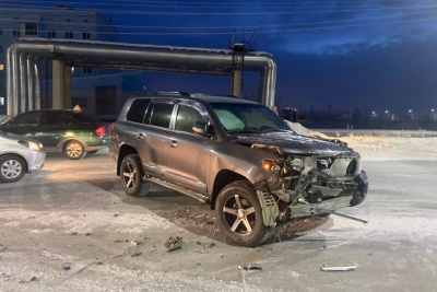 В Якутске на Окружном шоссе произошло ДТП с пострадавшим / ЯСИА Якутск Якутск Республика Саха (Якутия)