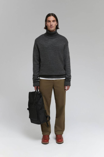 Свитер мужской