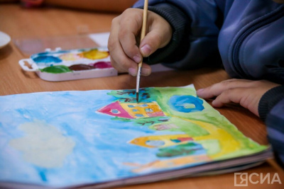 Детские рисунки якутян могут украсить новую открытку / ЯСИА   