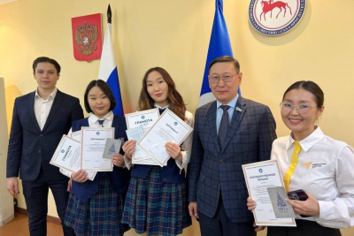 В Якутске подвели итоги первого республиканского конкурса социальных проектов среди школьников / ЯСИА Якутск Якутск Республика Саха (Якутия)