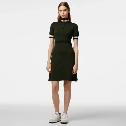 Женское платье Lacoste приталенного кроя с высоким воротом на молнии