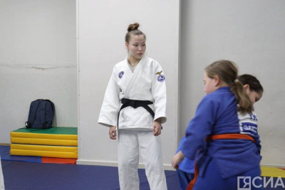 Чемпионки России по дзюдо показали мастер-класс юным спортсменам в Якутске / Дьулустаан Сергеев Якутск Якутск Республика Саха (Якутия)