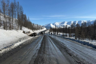 Водитель большегруза погиб в ДТП в Якутии / ЯСИА   