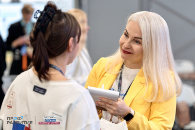 Стажировки, обучение и карьерную поддержку предлагает молодежи Якутии проект «Профразвитие» / ЯСИА   